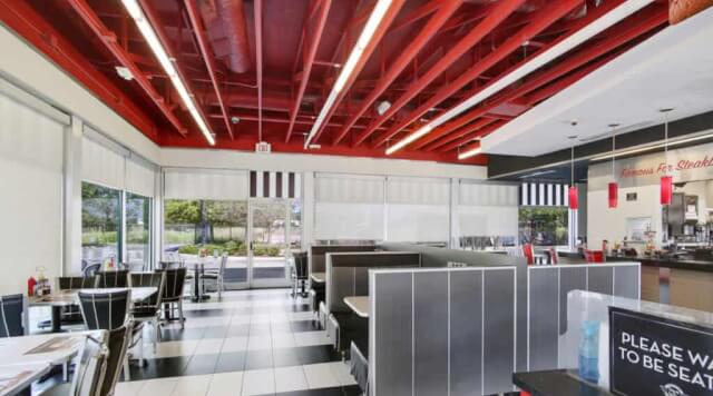 steak n shake interior 1024x683