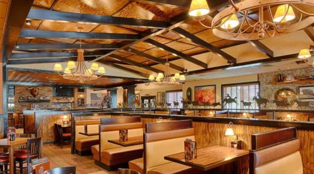 Longhorn Steakhouse interior 1024x683