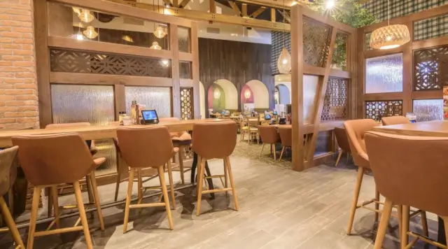 olive garden interior 1024x576